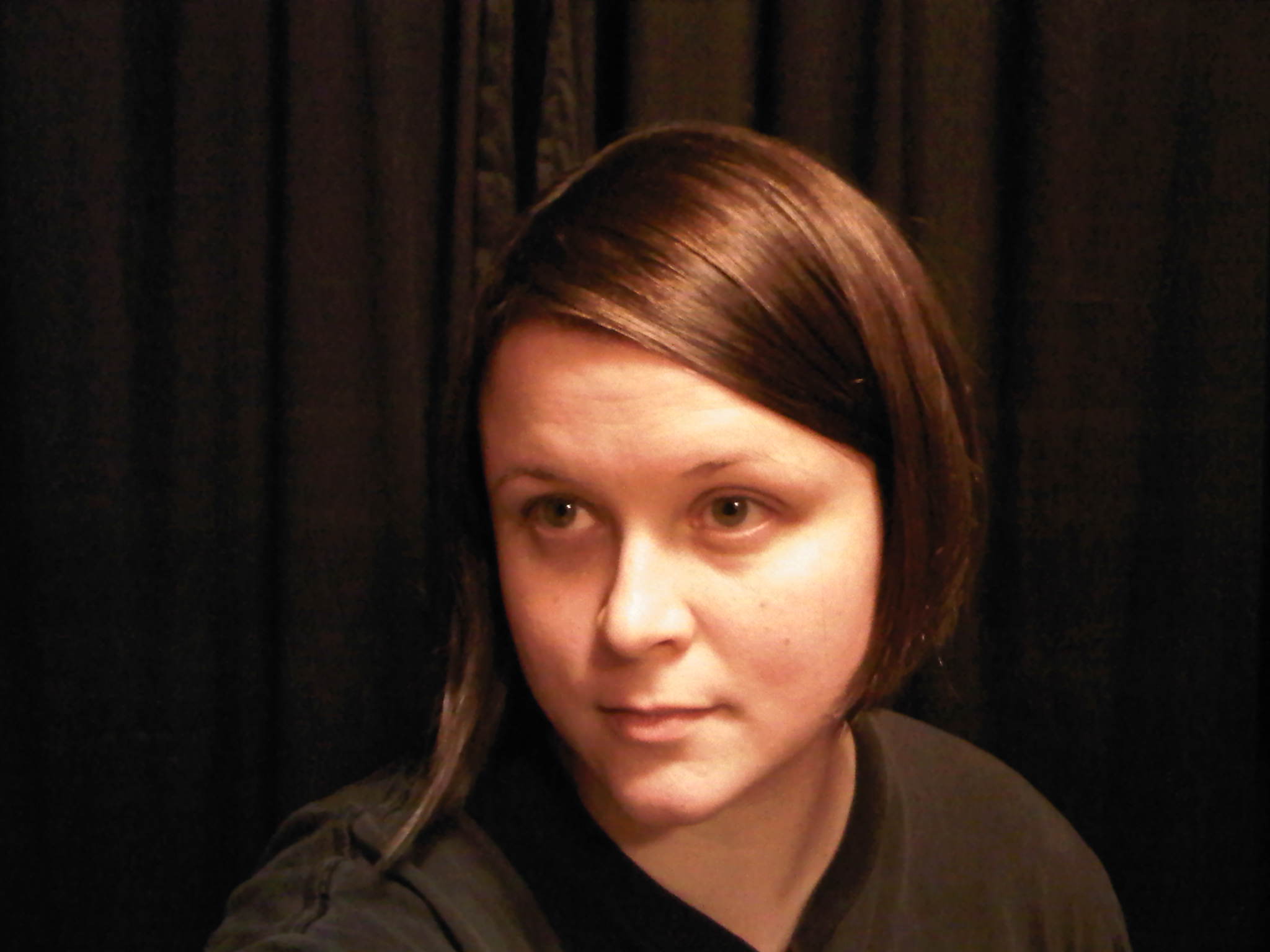 October 7, 2010. Just under 1 month primal. I remember looking in the mirror after getting my haircut and nearly crying because I could see "my" face looking back at me, not the foreign fat face I'd been so used to seeing for 2 years.