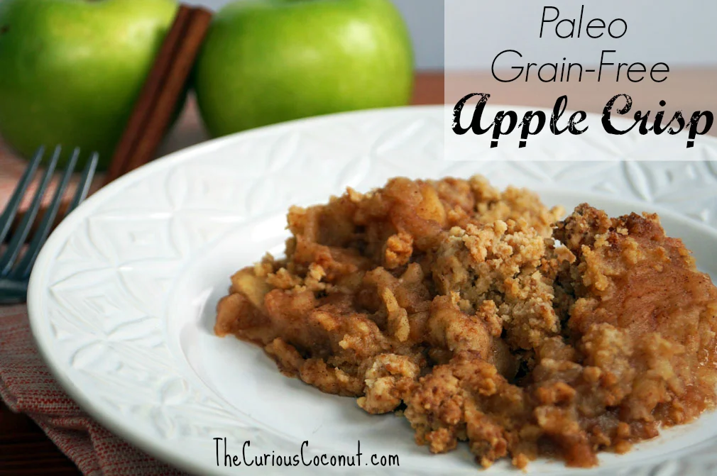 Paleo, Grain-Free Apple Crisp // TheCuriousCoconut.com