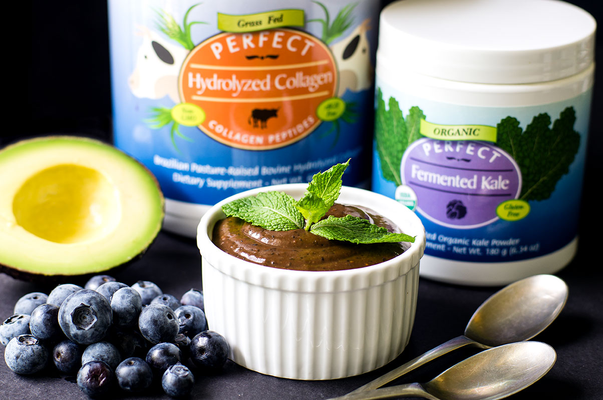 Probiotic Mint Chocolate Blueberry Avocado Protein Pudding (with hidden kale!) - Paleo, AIP option, Primal, Wahls Protocol // TheCuriousCoconut.com featuring Perfect Supplements