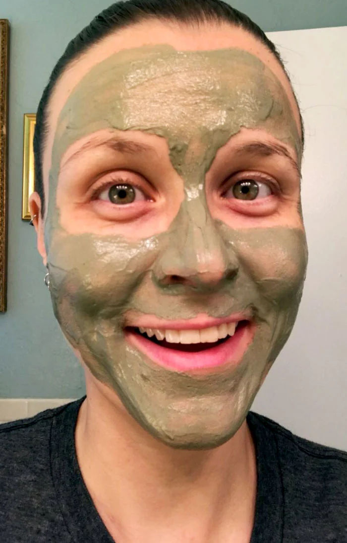 Pore Perfecting Clay Mask with Bentonite and French Green Clay — The