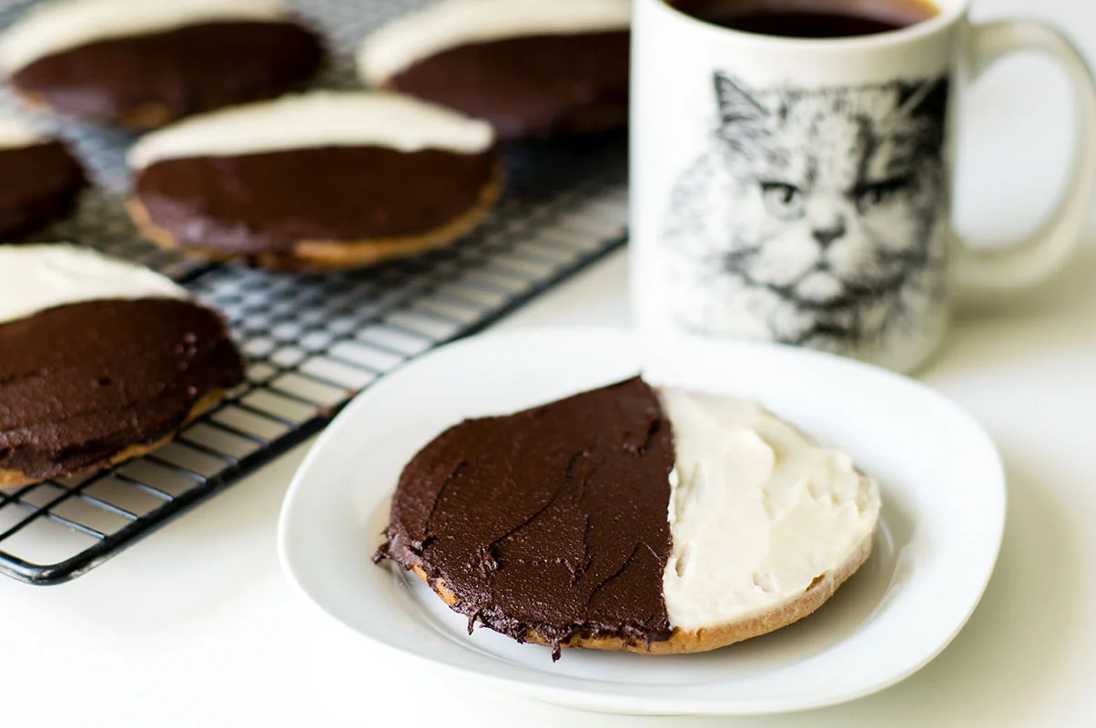 NYC Black and White Cookies (Paleo, Vegan, AIP option) — The Curious