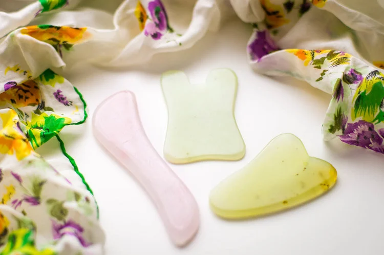 facial+gua+sha+tools.jpg