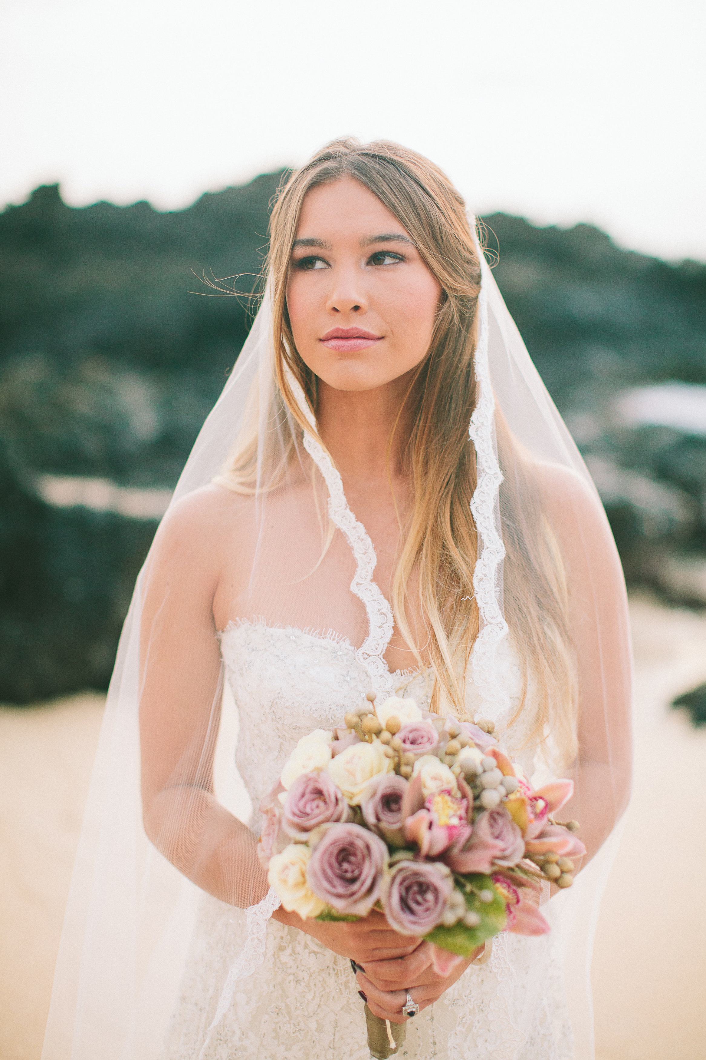 Rebcca+Arthurs_Pacific+Weddings-0038+(1).jpg