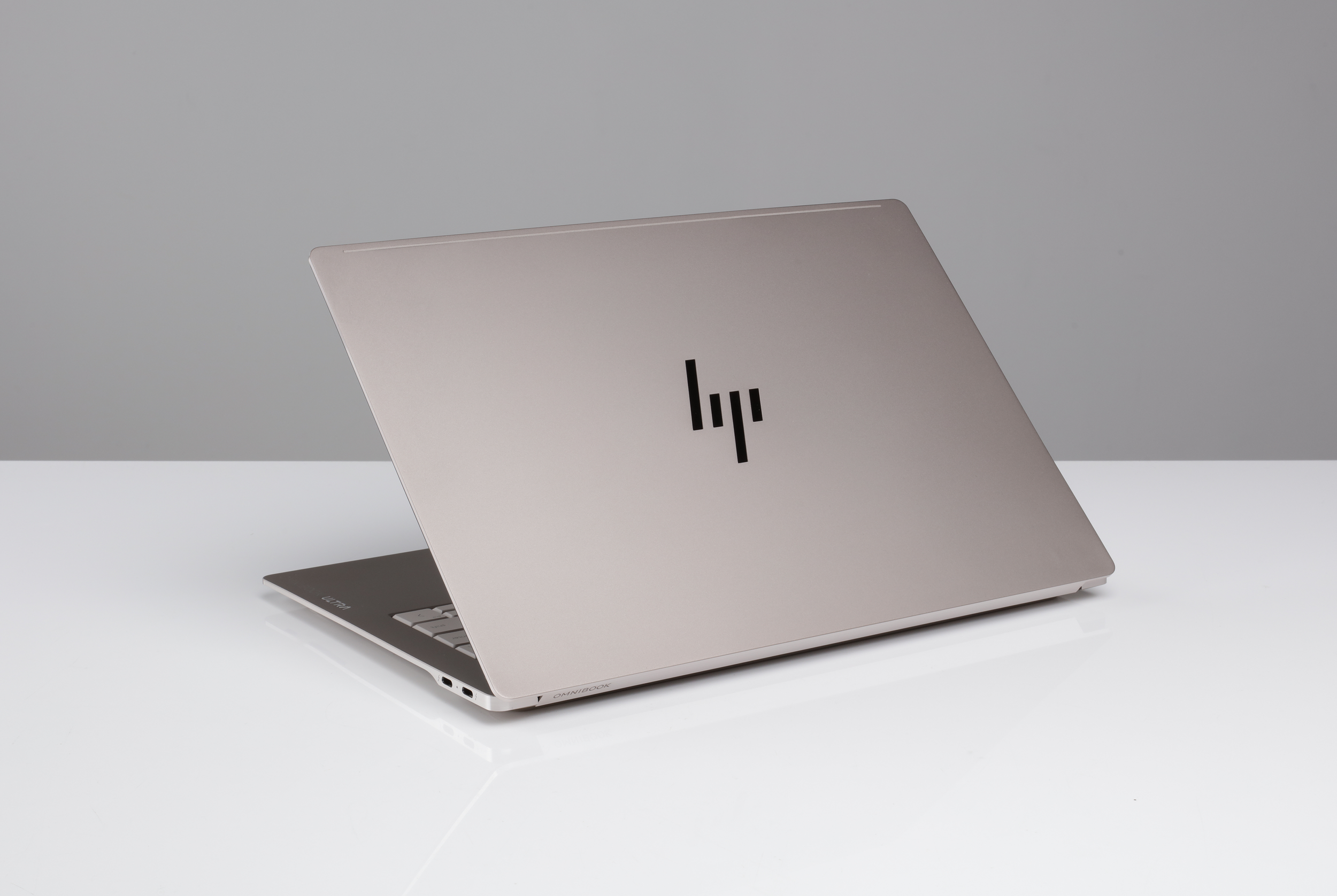 2E0A4032 576 copy 2.png