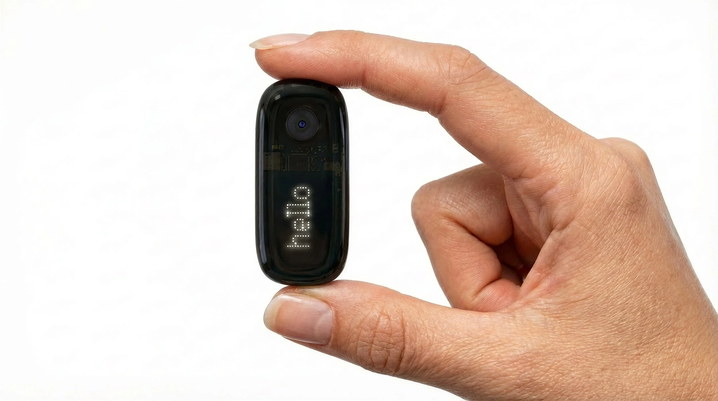 4x_make-the-device-on-image-1-look-more-like-the-one-on-image-2,-keep-same-position,-hand,-everything-else-stays-the-same,-hyper-real,-photo-studio-(1).jpg