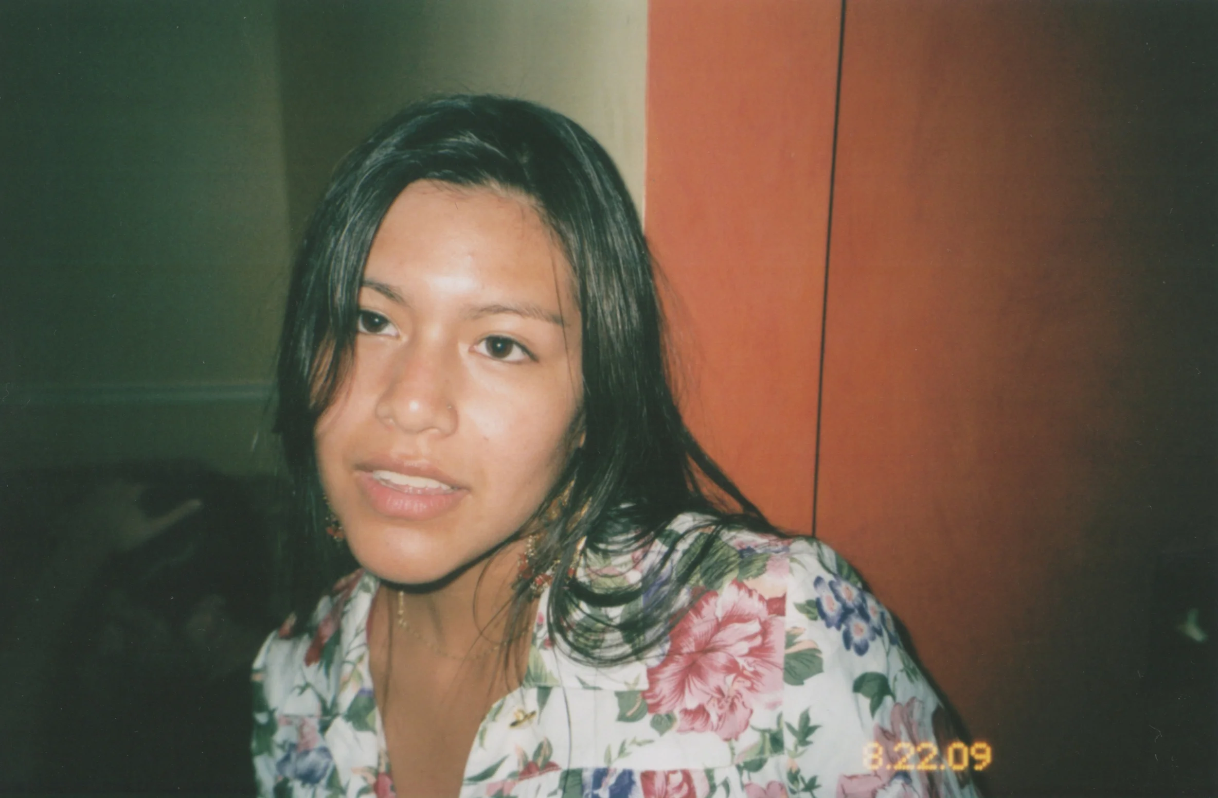 JULIANACLOSEUPCOLOR.jpg