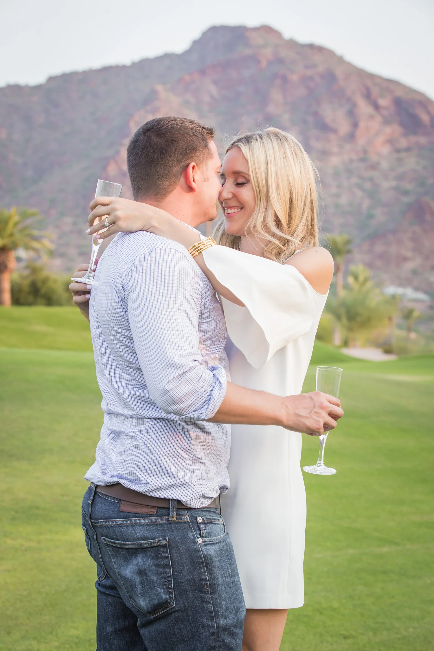 LaurenJamesEngagement_010.jpg