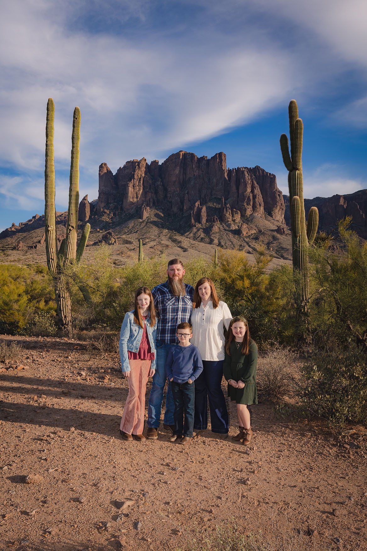 DavidOrrPhotography_Family-Superstition-Mountains_01.jpg