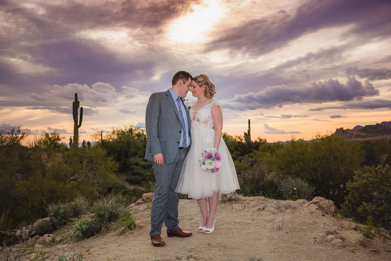 SuperstitionMountain_DesertElopement_F48A5694.jpg