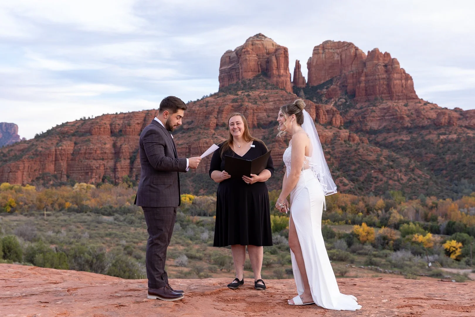 Sedona_RedRockElopement_F48A0111.jpg
