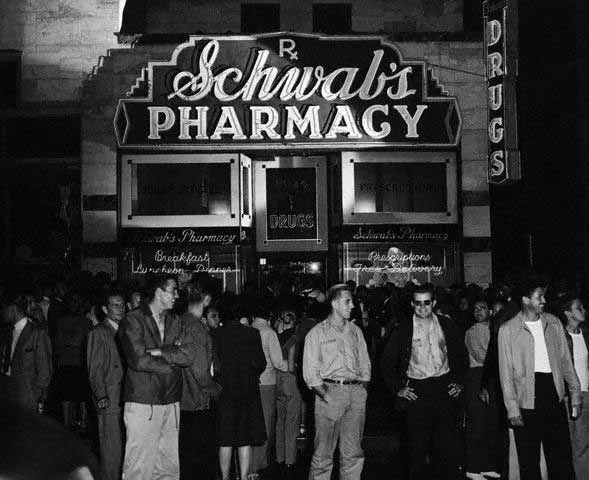 Schwabs-Pharmacy-Fifties.jpg