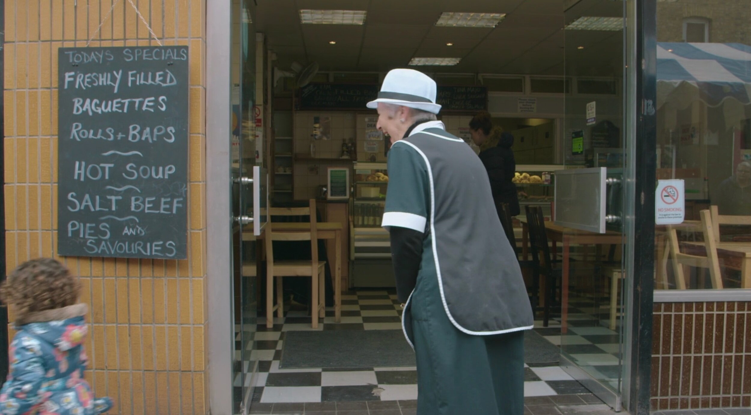 the-street-documentary-Zed-Nelson-Hoxton-bakery