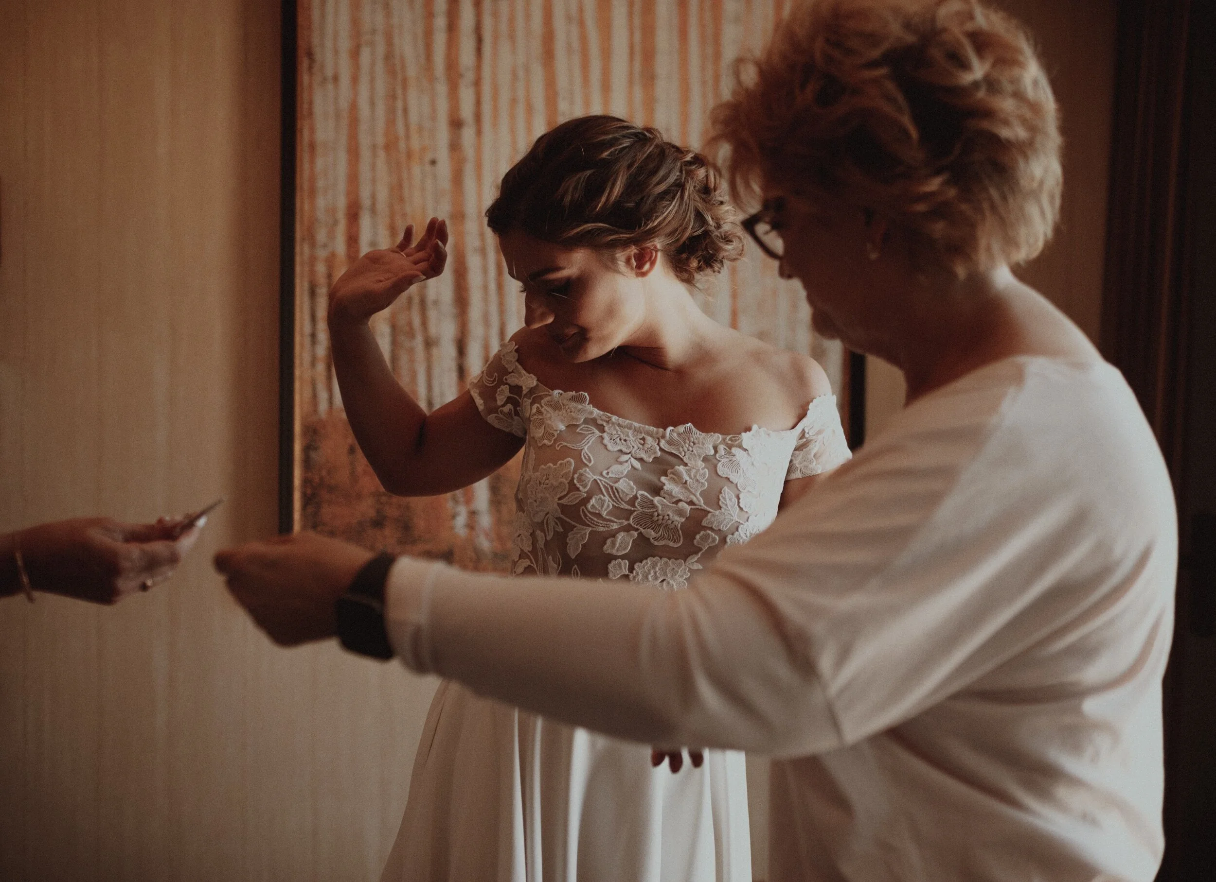 J and M Wed in Sunriver.Lauren Apel Photo122.jpg