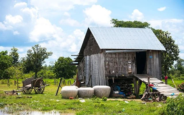 One of the more interesting things I have seen during my travels in Cambodia is how the locals live in the rural parts of the country. All of their houses are raised above the ground to protect from flooding. #JSphoto #Adventure #Discover #Explore #Cambodia #motorbiketrip #Banlung #NatGeo #backpacker #photography #Nikon #nikon1j5 #followme #travel