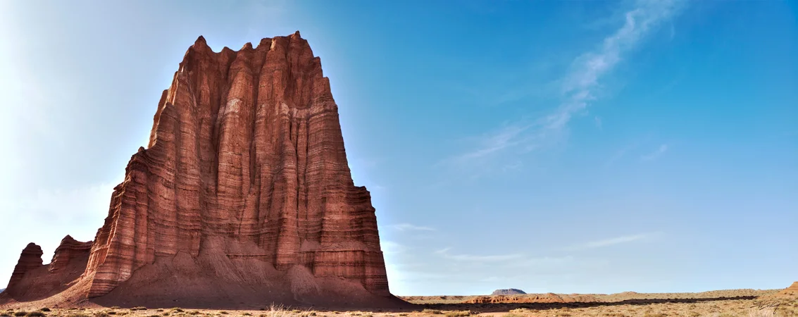 Alter_of_the_sun.CapitolreefNP.jpg