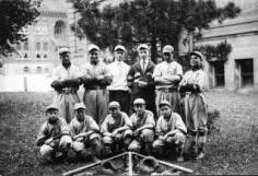 Baseball_team_Milwaukee_campus.jpg