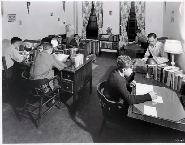 Wunder Dormitory Room 1955.jpg