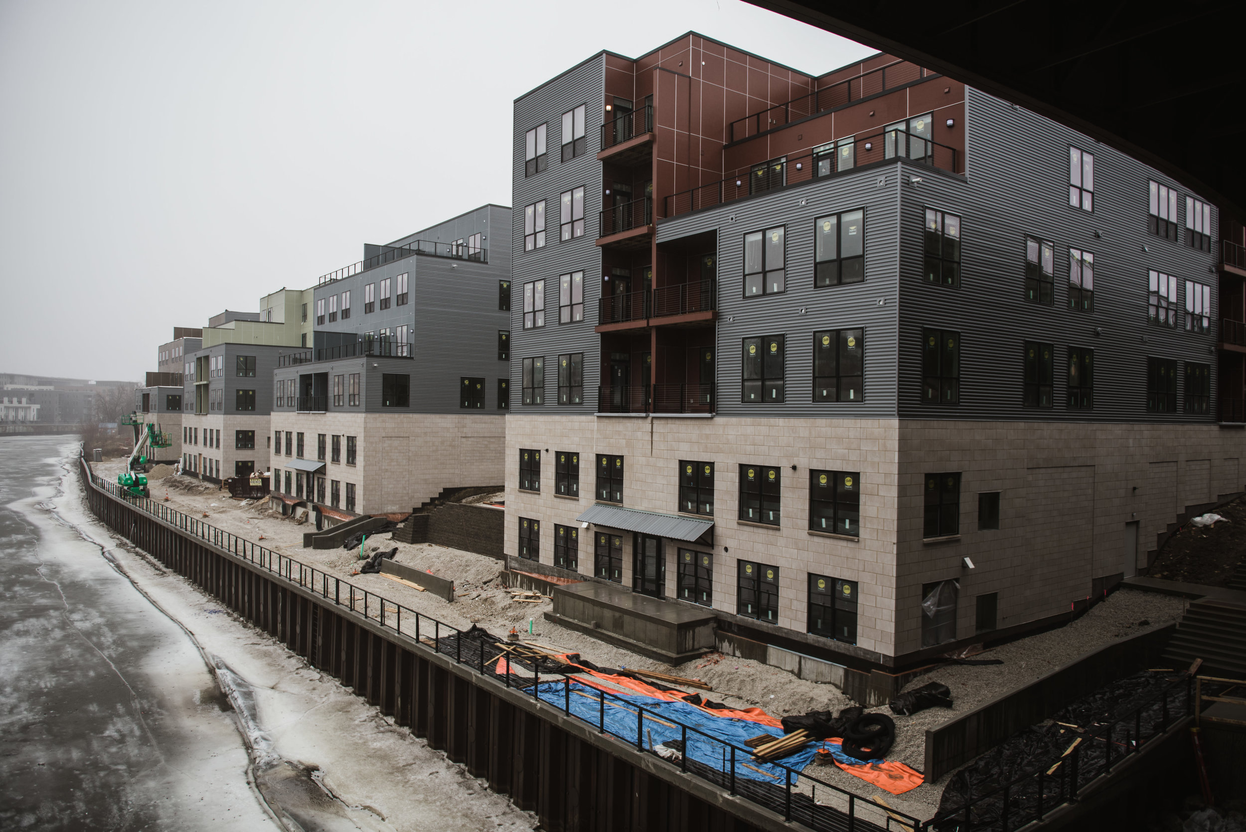 BW.GF.RiverHouse-1.jpg
