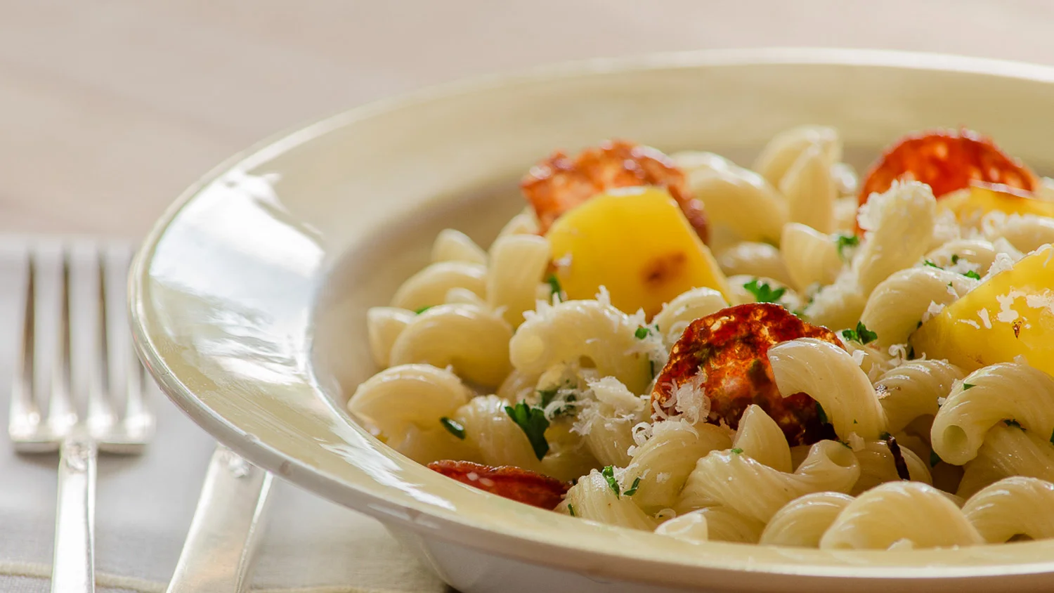 Cavatappi+Chorizo+Yellow+Pepper+Pasta_+July+17,+2013-18.jpg
