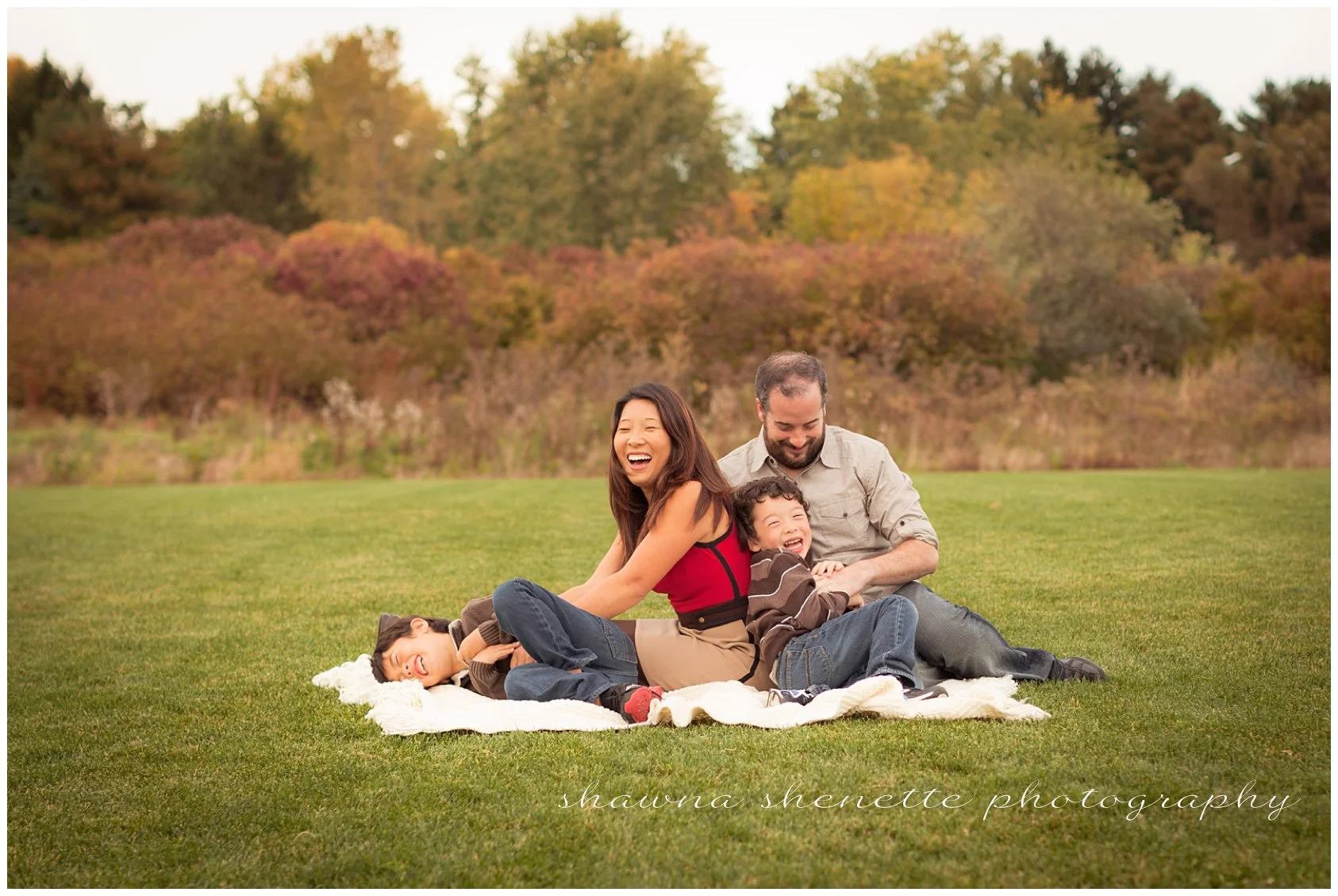 Massachusetts Family Photographer Photos Child Photos Worcester Central MA Worester Outdoor Portraits_338.jpg