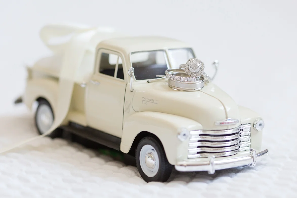 Chocksett Inn Wedding Massachusetts Wedding Photographer Best Boston Weddings_0427.jpg