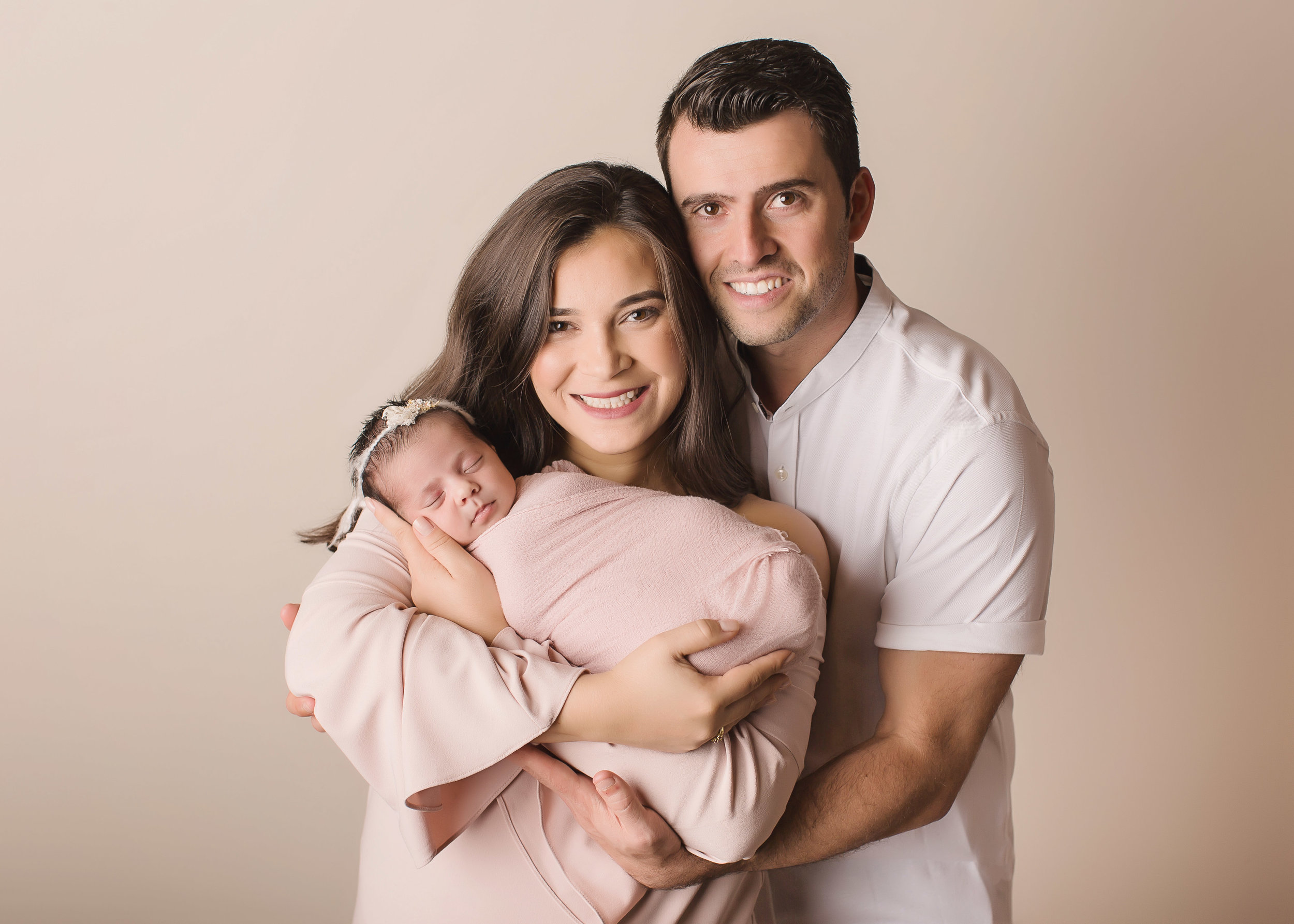 worcester newborn photographer family with baby girl