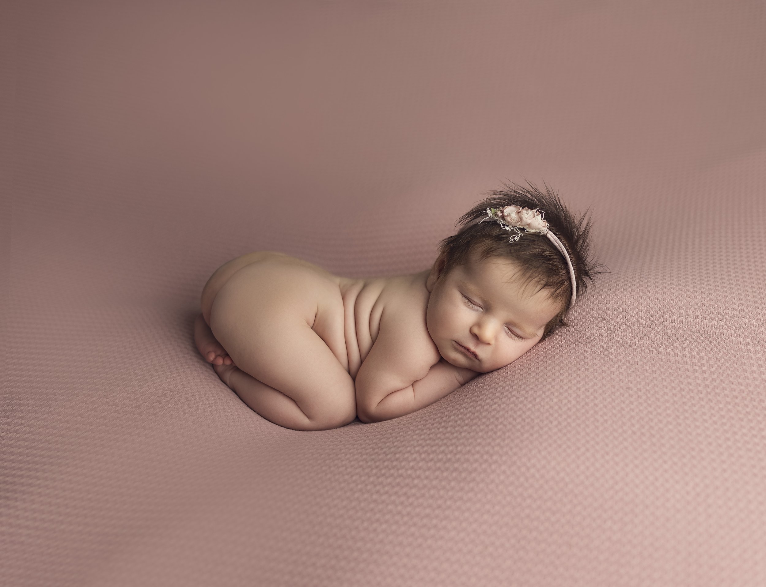 best newborn photographer near worcester boston