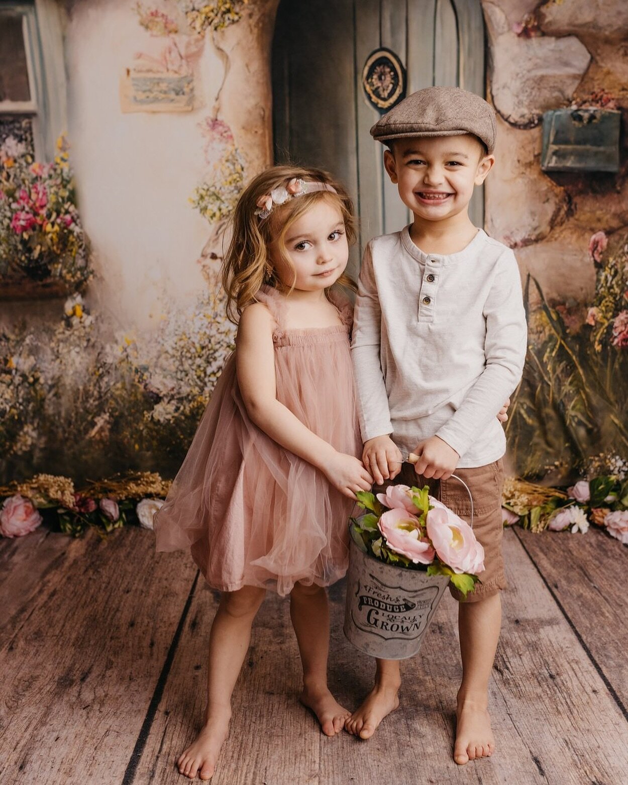 Couple spots left for #easterminis THIS WEEKEND! Link in bio to book!

#easterminis #bostonfamilyphotographer #bostonchildphotographer #worcesterchildphotographer #easterminisession #springphotos #familyphotos #childphotographer #millburyma #suttonma