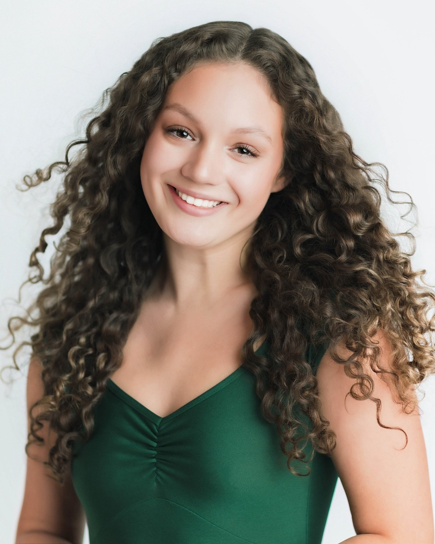 Update your headshots at least yearly, especially for the younger ones since they change so quickly ❤️

#headshots #danceheadshots #dancetaylorstudios #javinandco @javinandcompany @dancetaylorstudios @aubrie.raya