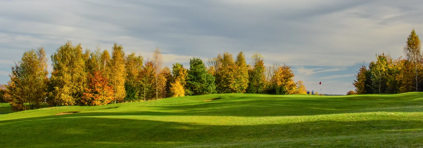 Gog Magog Wandlebury Course 4th holeDSC_56107360 x 4912-2.jpg