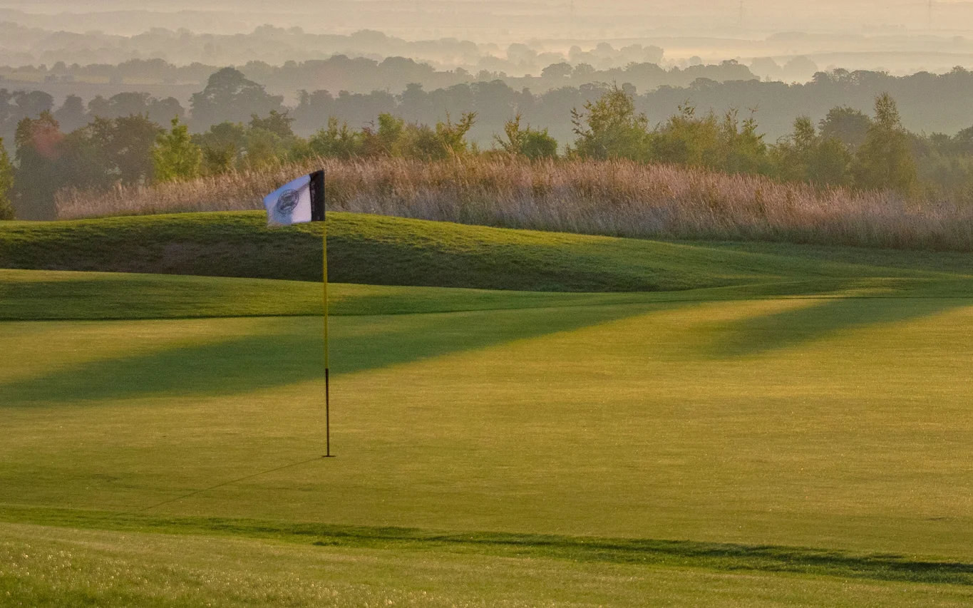 Gog Magog Wandlebury Course 9th hole_DSC3500-Edit7360 x 4907-3.jpg