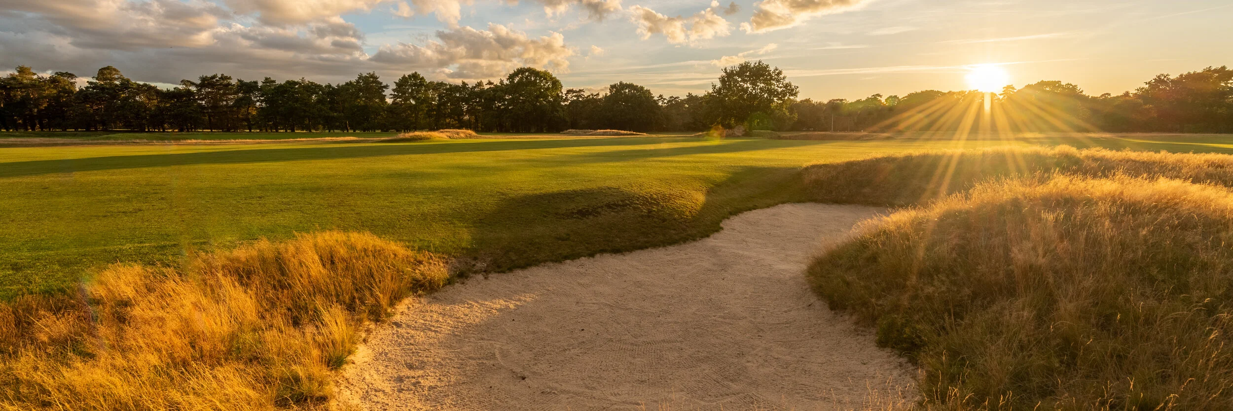 Royal Worlington GC BannerKD1_4305-HDR-Edit.jpg