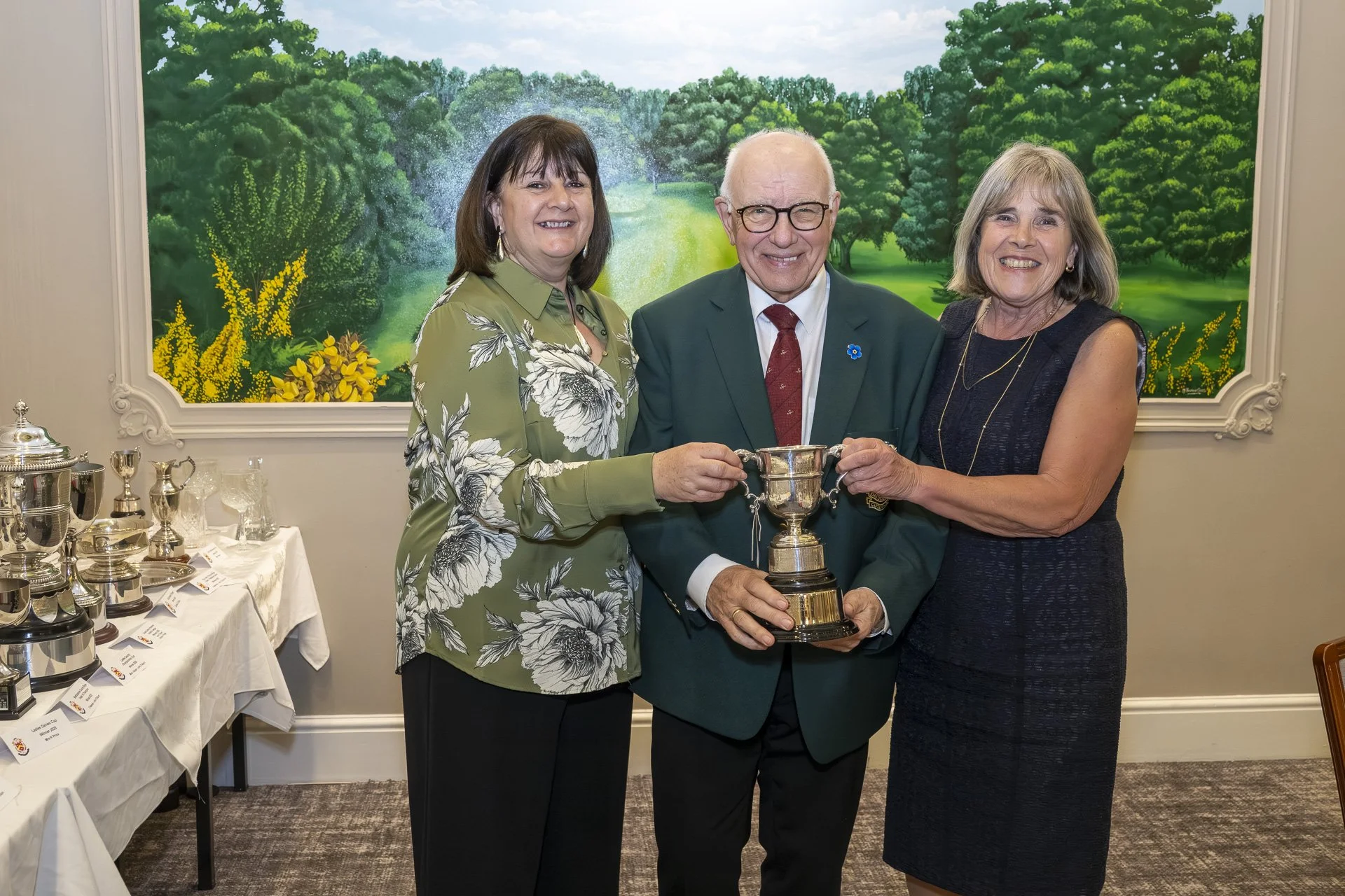 JOG trophy presentation 2025-3747.jpg