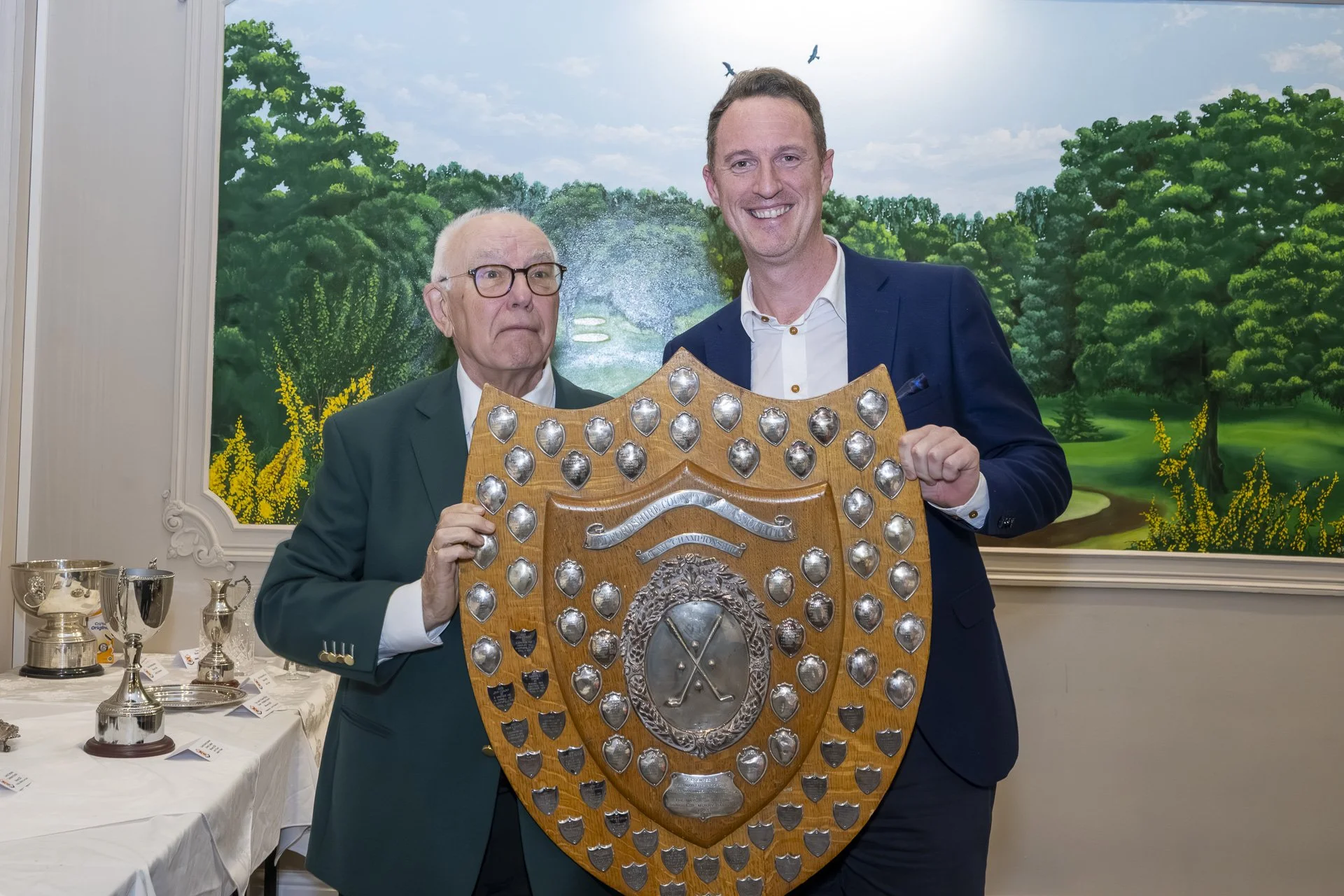 JOG trophy presentation 2025-3802.jpg