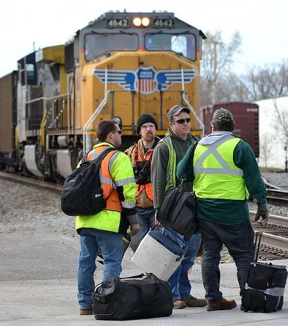 UP Crew Change 222.jpg
