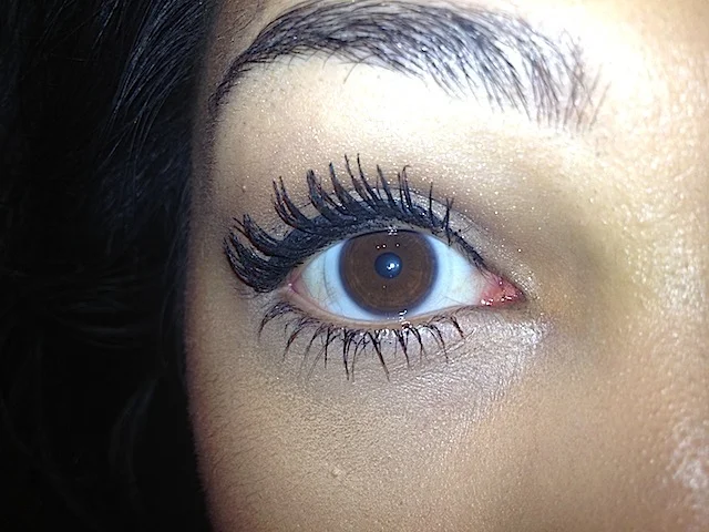 Theyre-Real!-Mascara-Beneift.jpg
