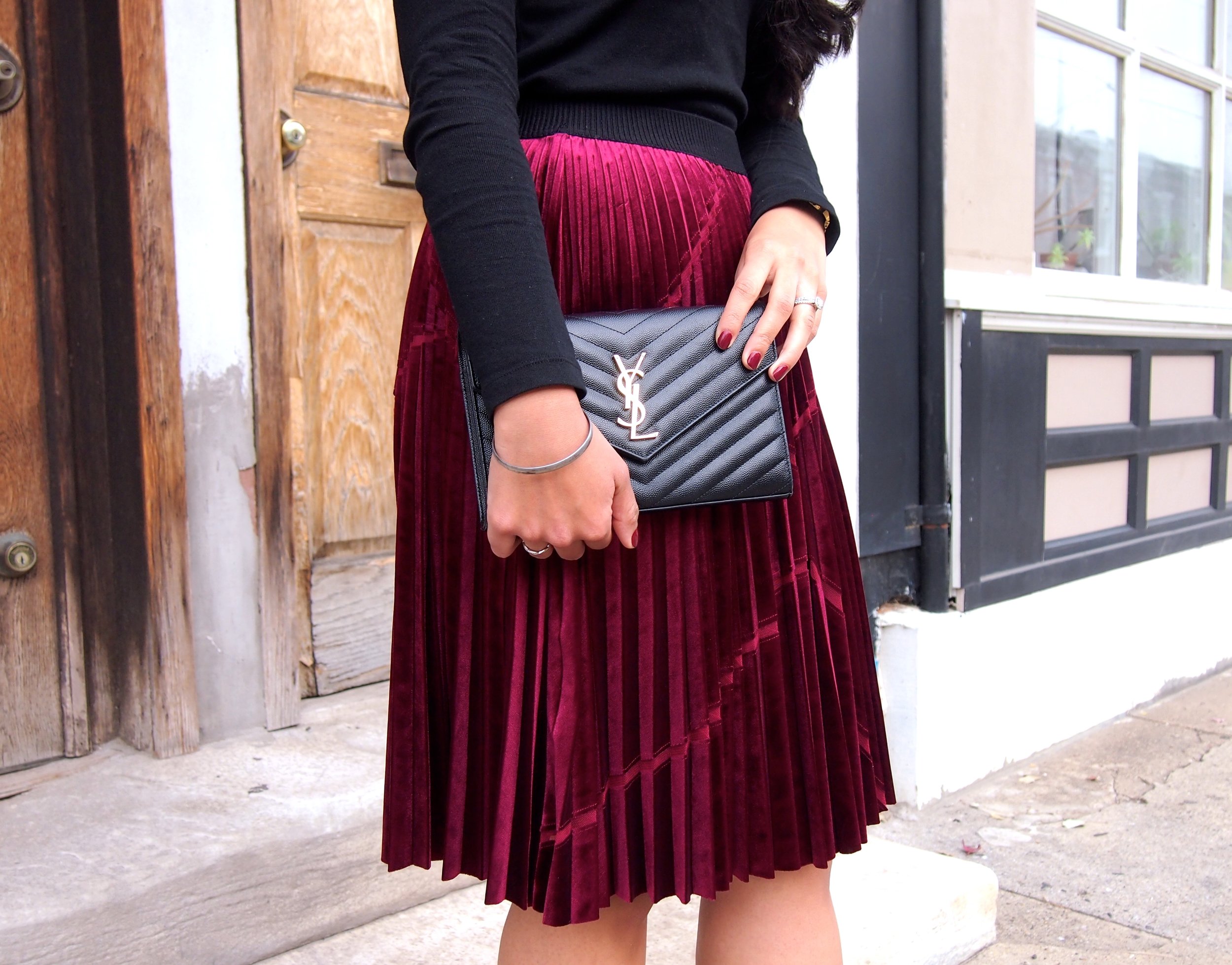 How to Wear the Velvet Skirt Trend — My Golden Beauty