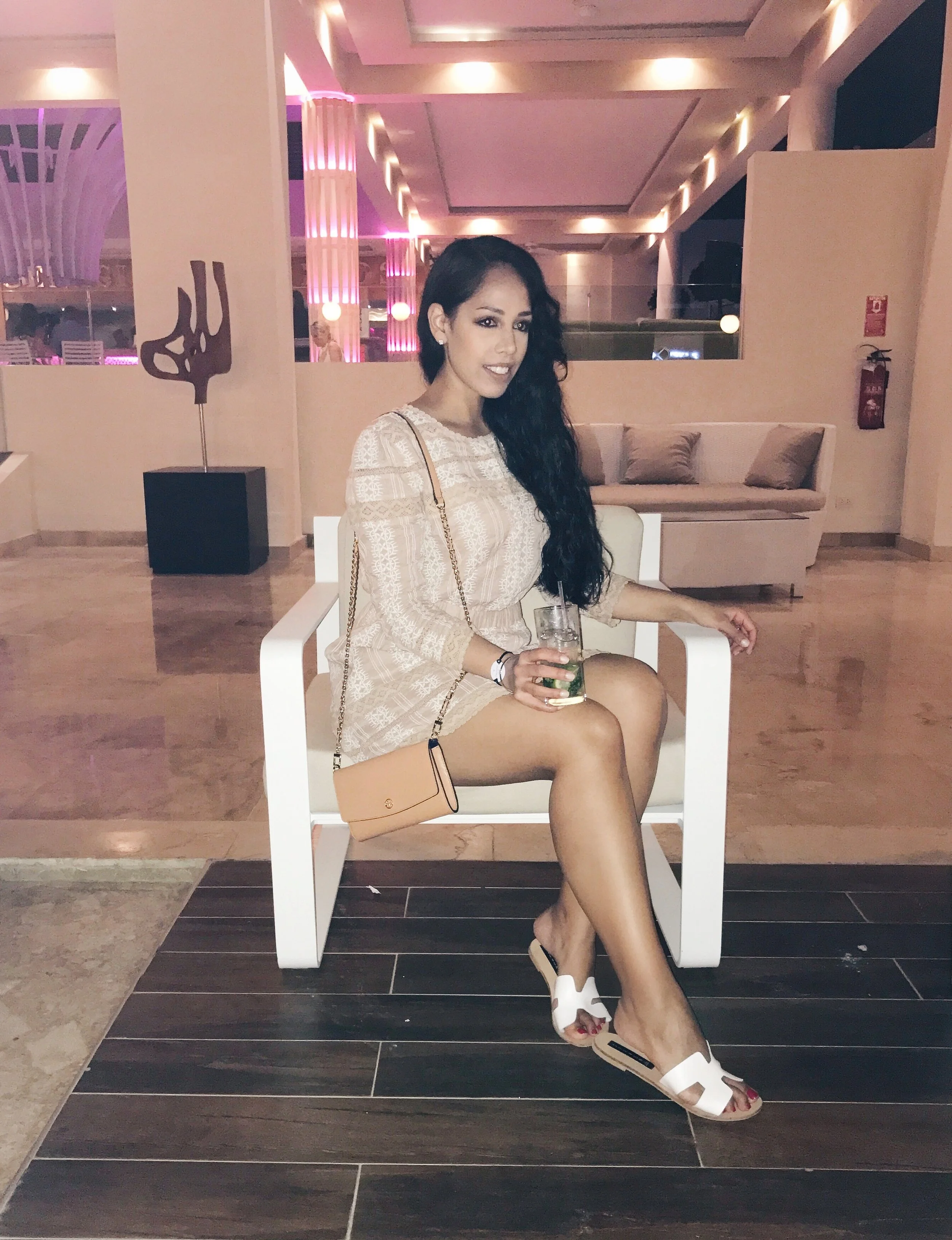 tularosa-revolve-dress-vacation-outfit-ideas.jpg