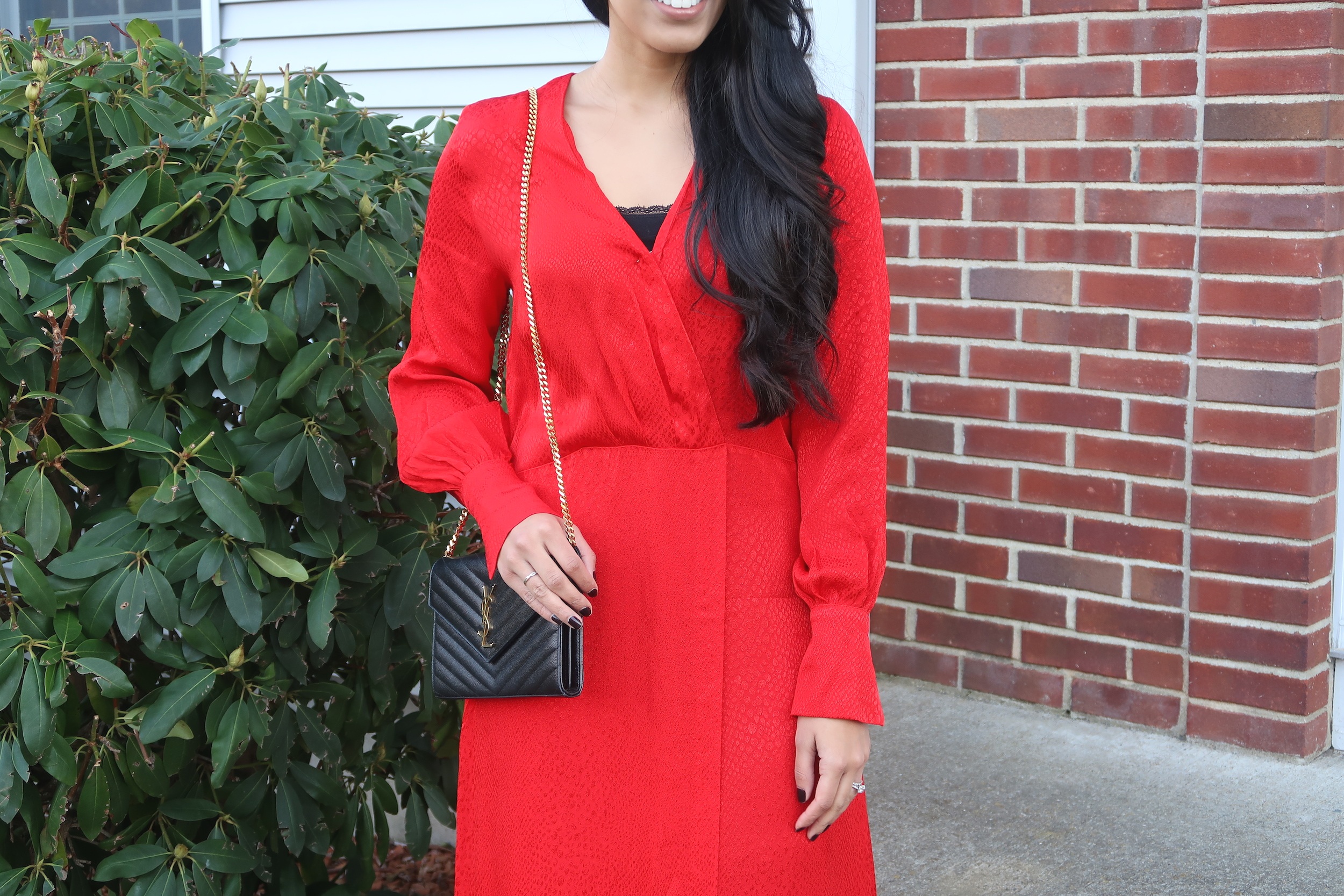 fashion-blogger-red-dress-christmas-outift-idea.jpg