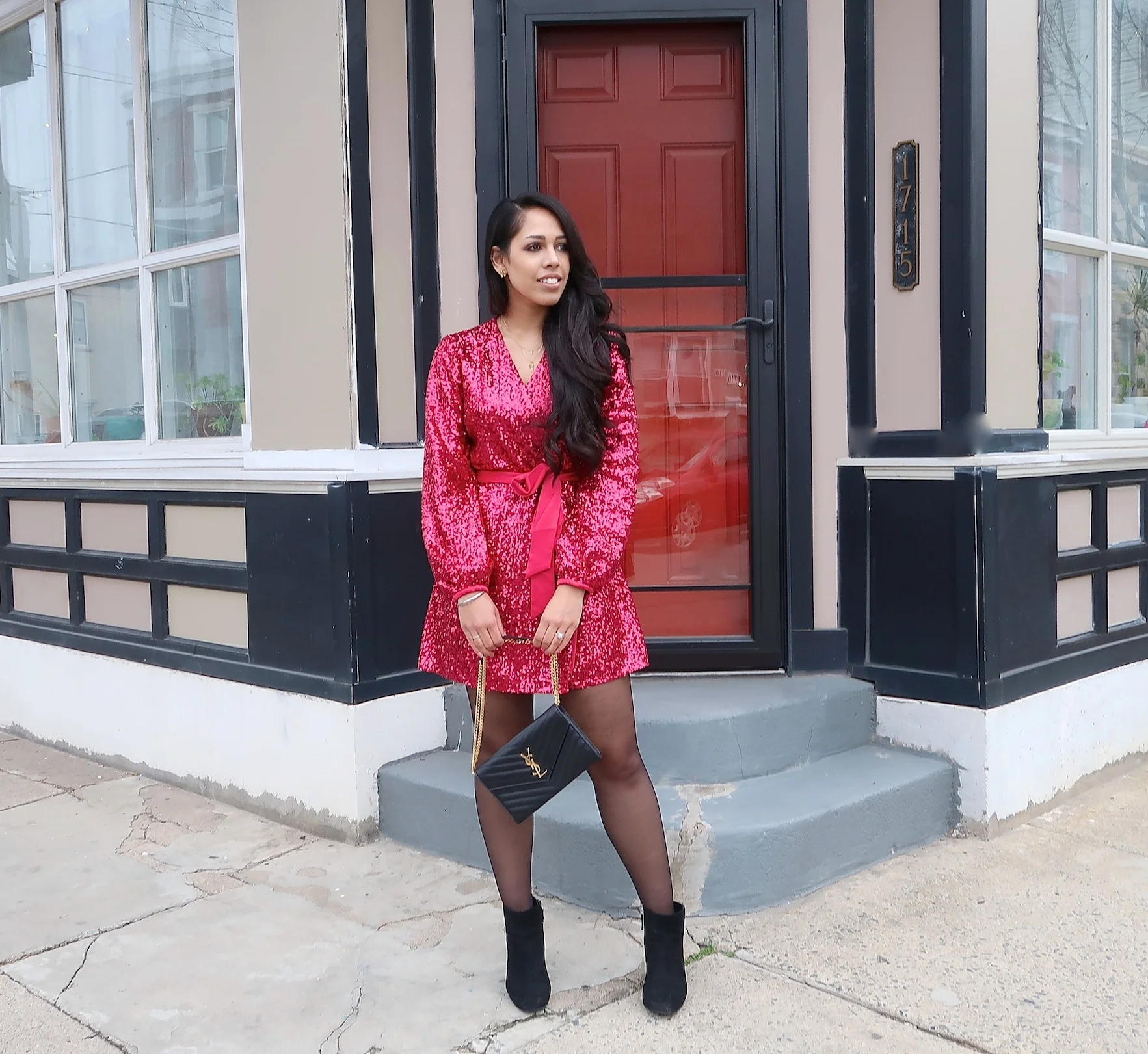 valentines-day-date-night-ideas-fashion-blogger.JPG