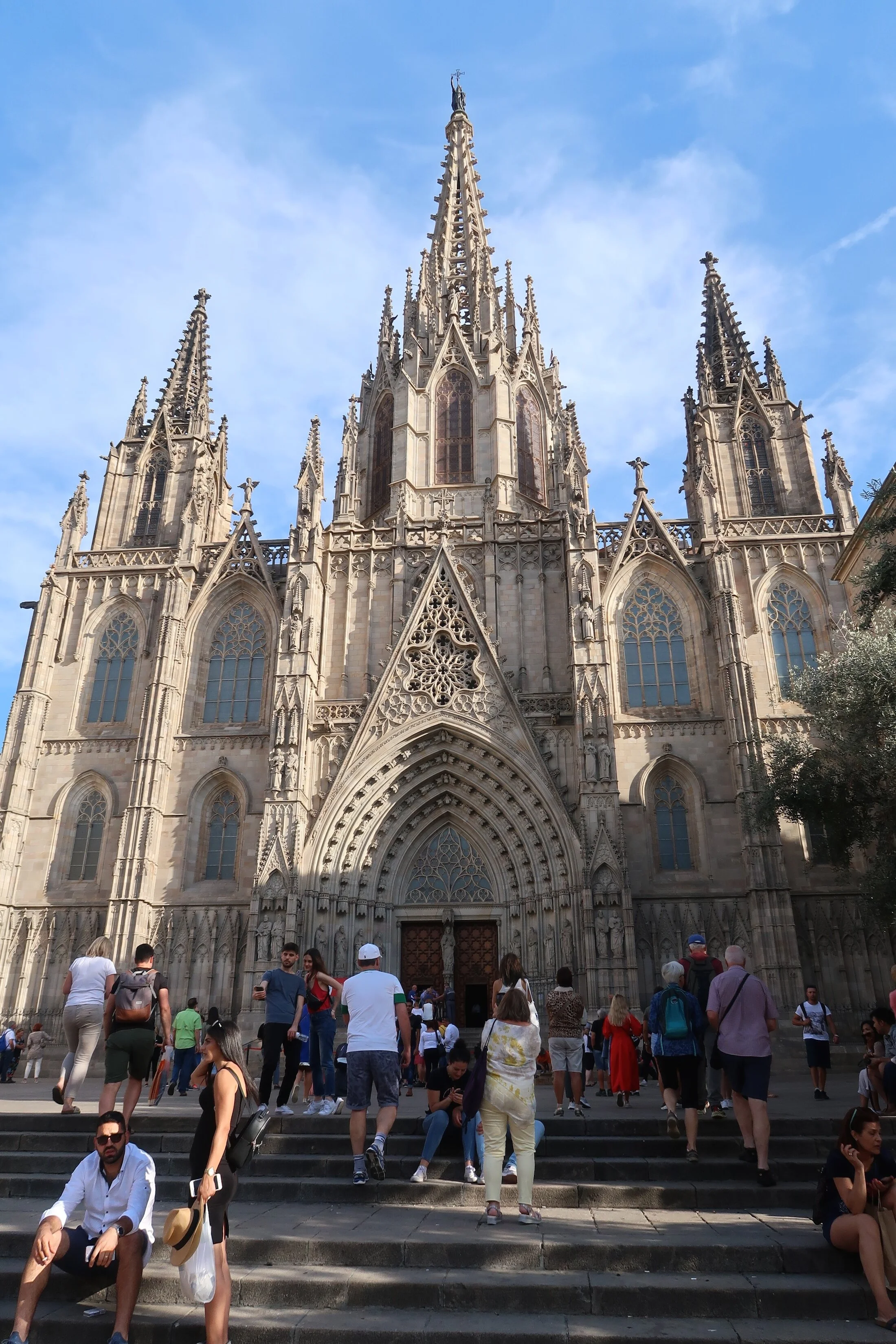 barcelona-cathedral-free-walking-tour.jpg