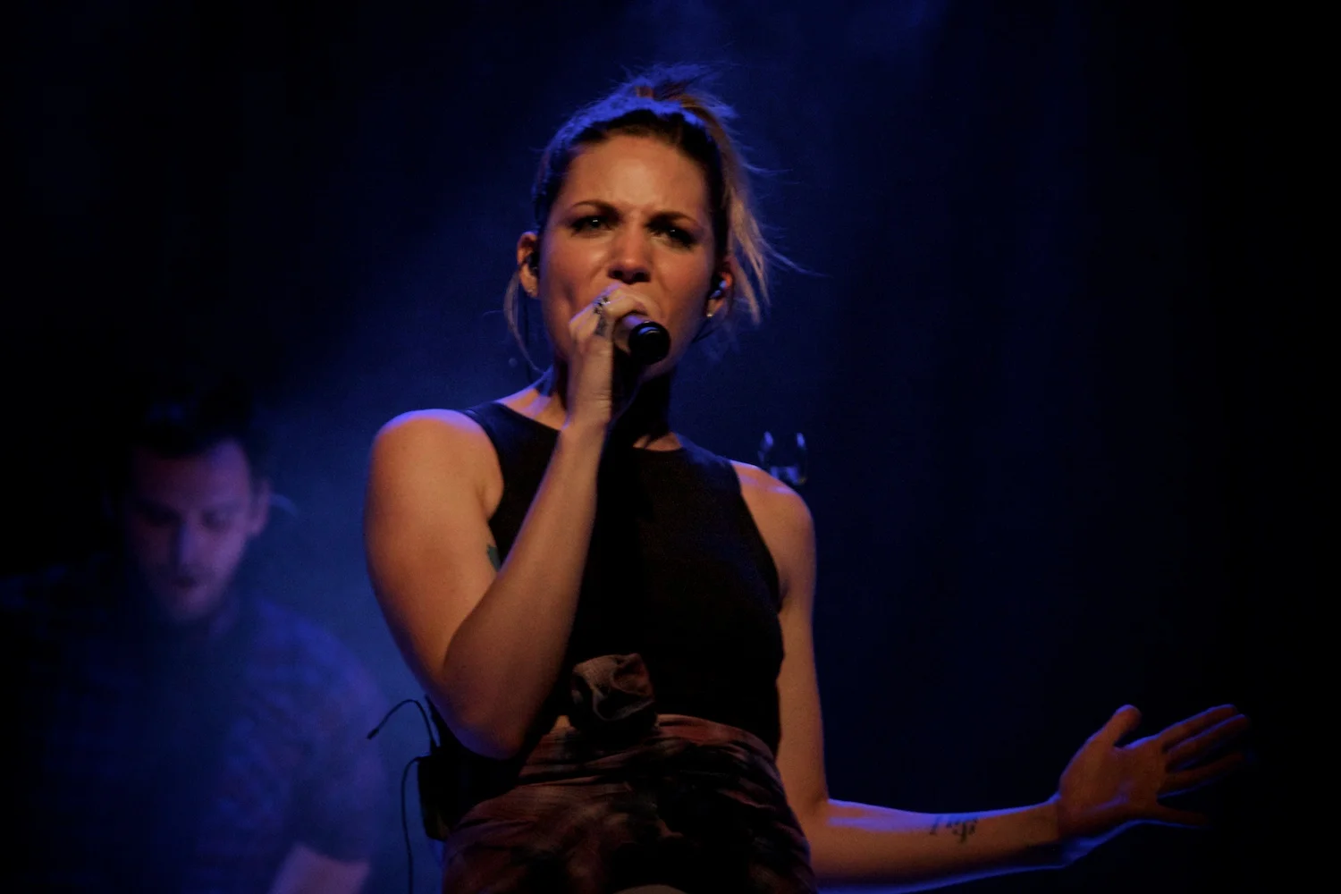 Skylar Grey - Live at Le Poisson Rouge