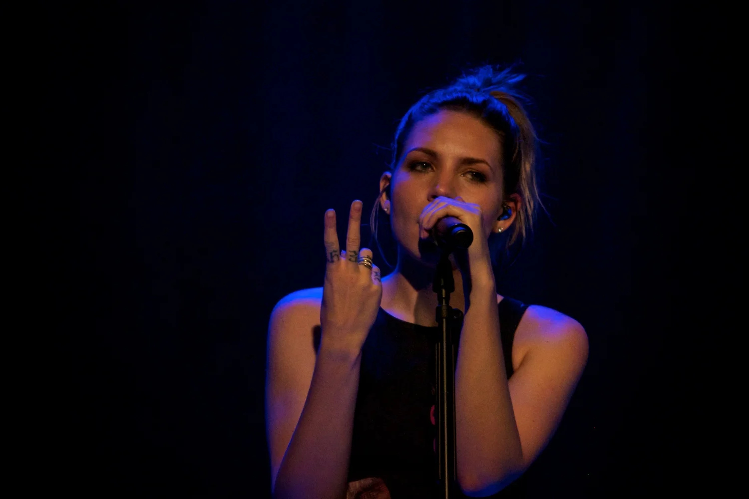 Skylar Grey - Live at Le Poisson Rouge