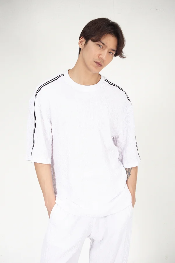 SS16_04_213x600X900.jpg