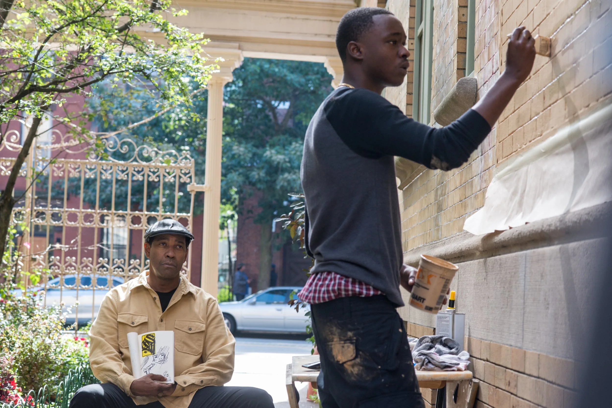 Denzel Washington and Ashton Sanders have a nice rapport in a bloody action movie.