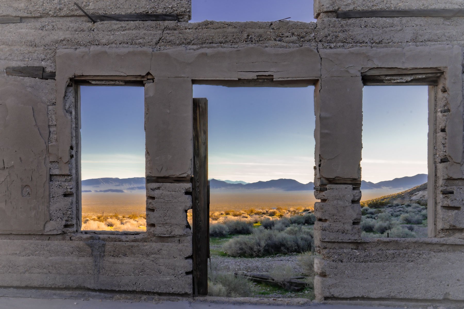 Desert 1800 px 70 percent-5.jpg