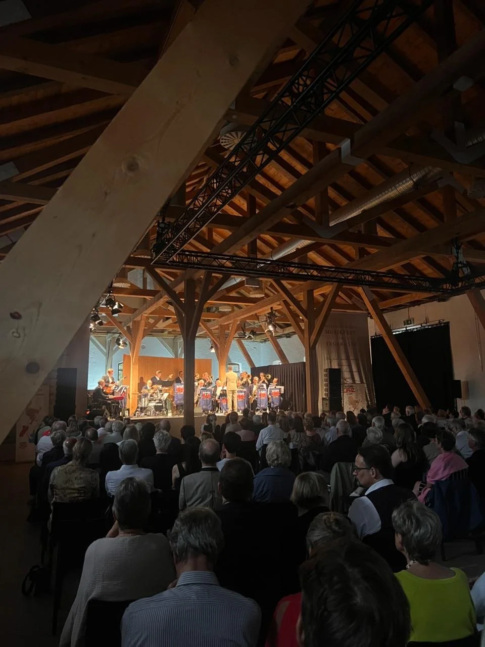 Tegernsee_Publikum_hoch.JPG
