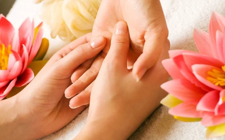arm-and-hand-massage-techniques_(Custom).jpg
