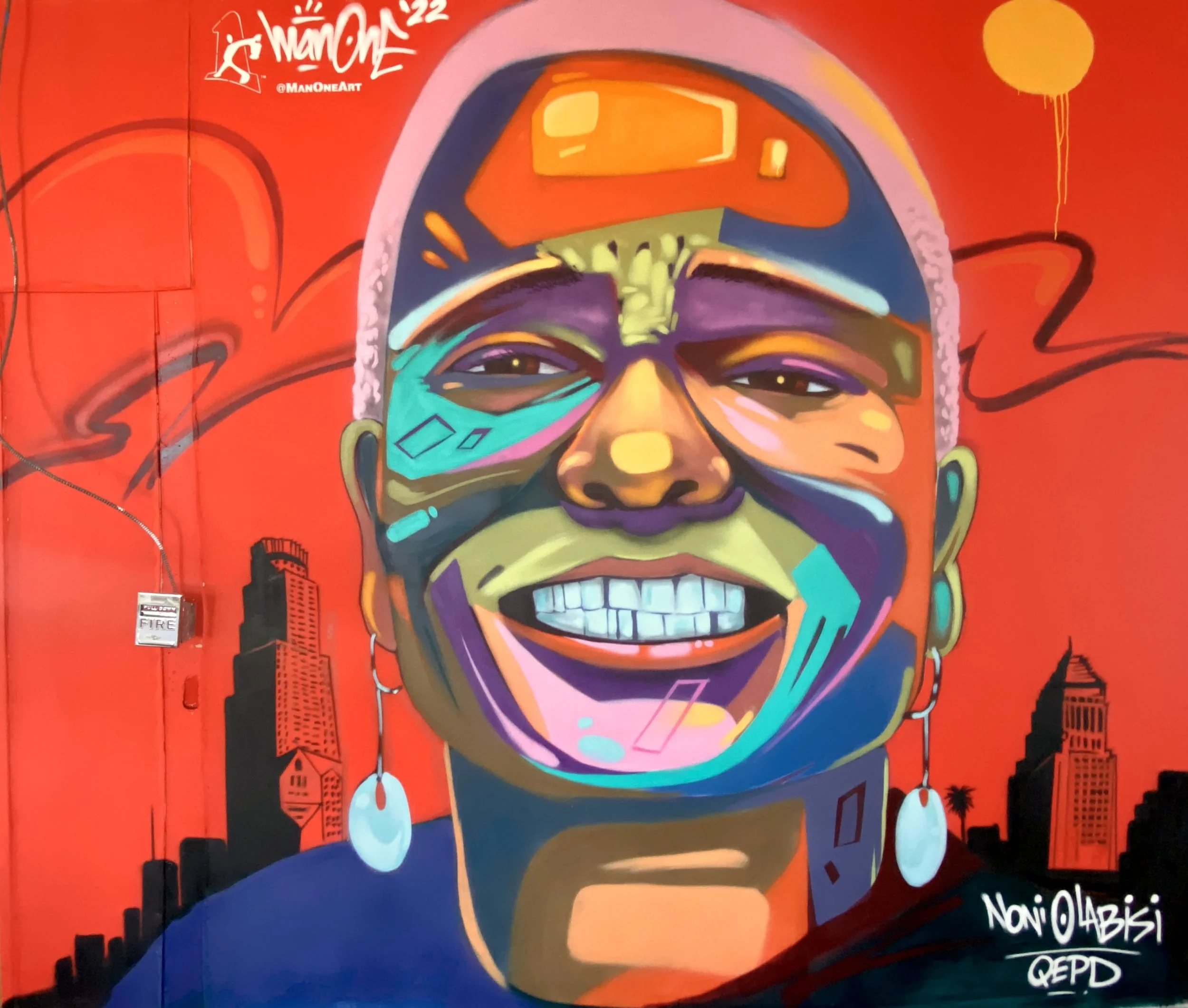 US BANK TOWER: NONI OLABISI MURAL