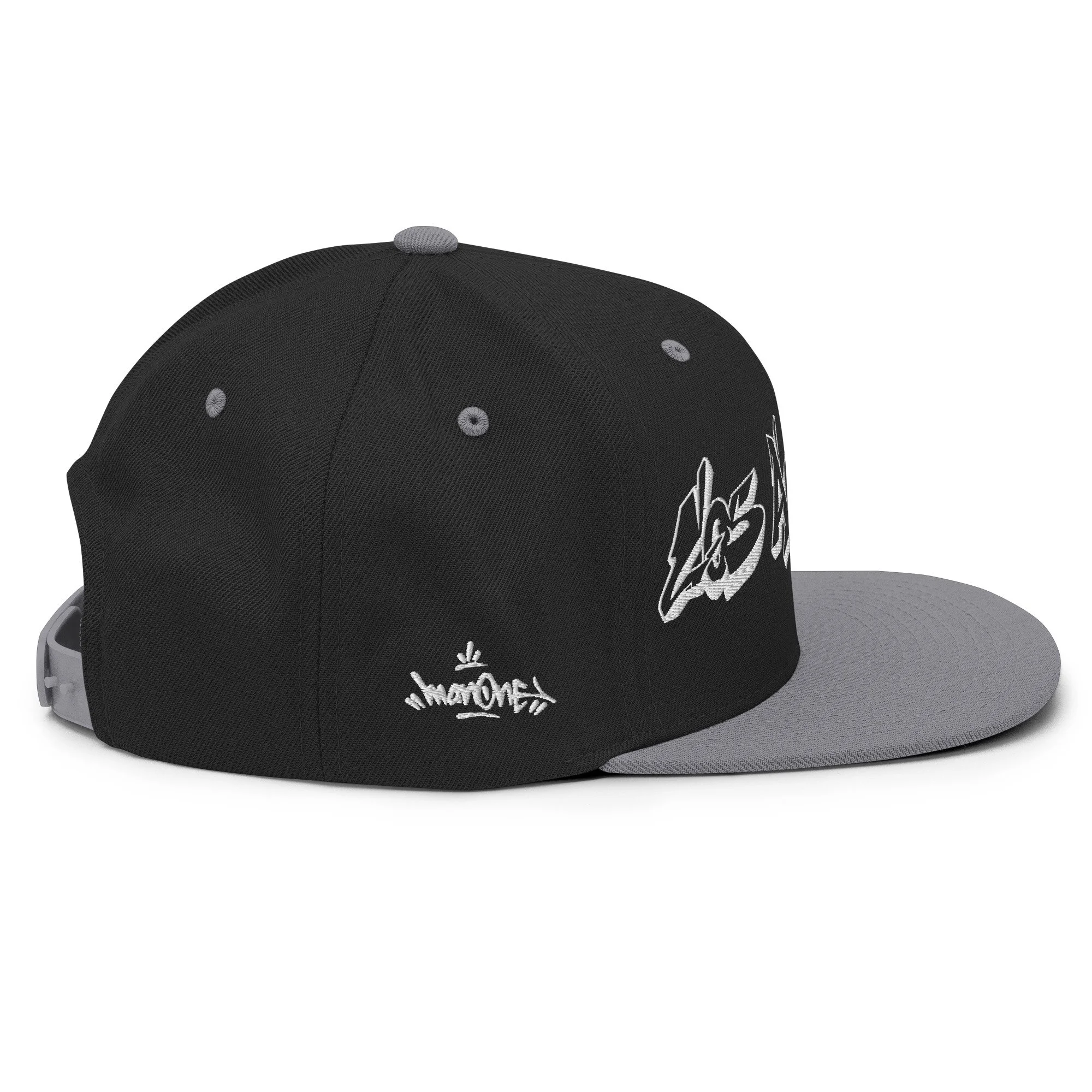 classic-snapback-black-silver-right-side-6909a340284d2.jpg